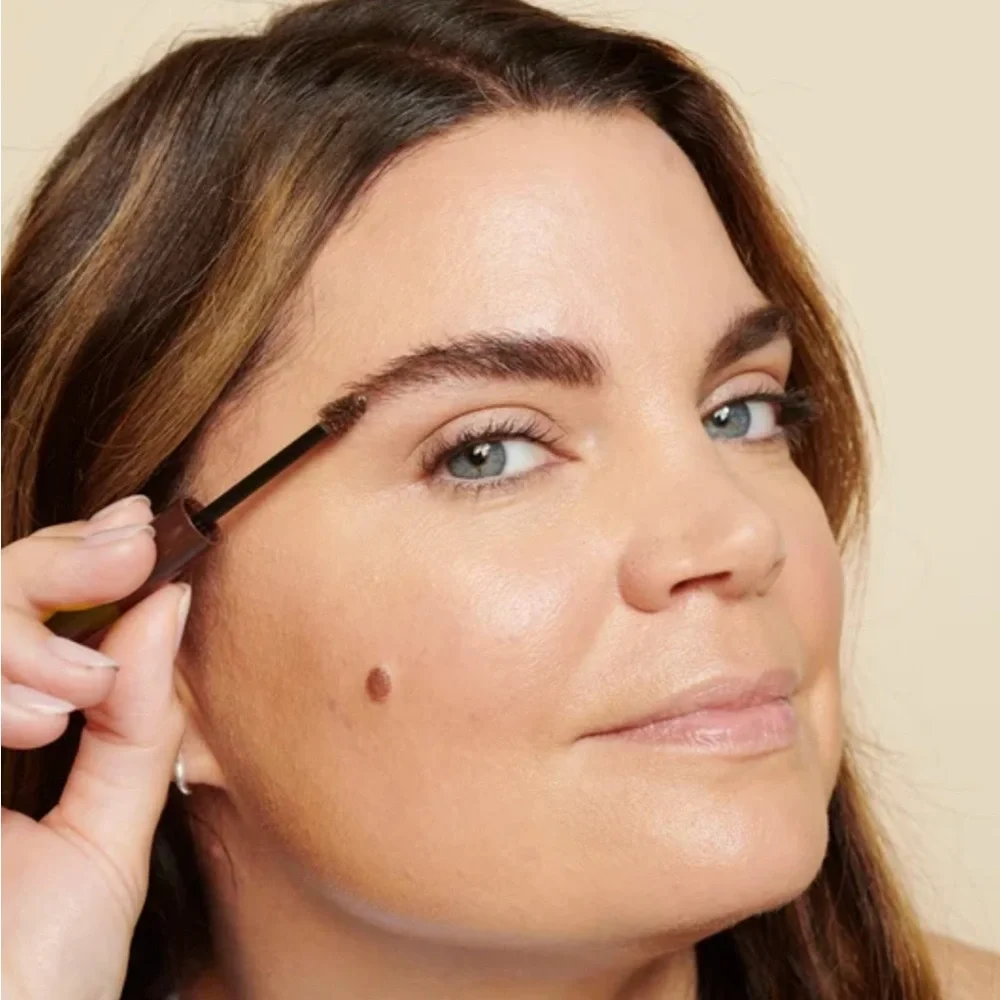 Eyebrow Gel โ Burts Bees, 1710 Rich Brunette - Picture 12 of 14